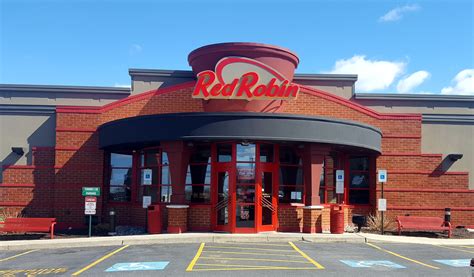 If you’re hungry, there’s always something good at a Red Robin near you! Burgers and pizza together at last! We’ve teamed up ... Quickly customize and reorder faves while earning exclusive rewards with Red Robin Royalty. Download it now. Nearby Locations. Aurora 3.37 mi. 6795 S Cornerstar Way Aurora, CO 80016 +1 303-693-2265.